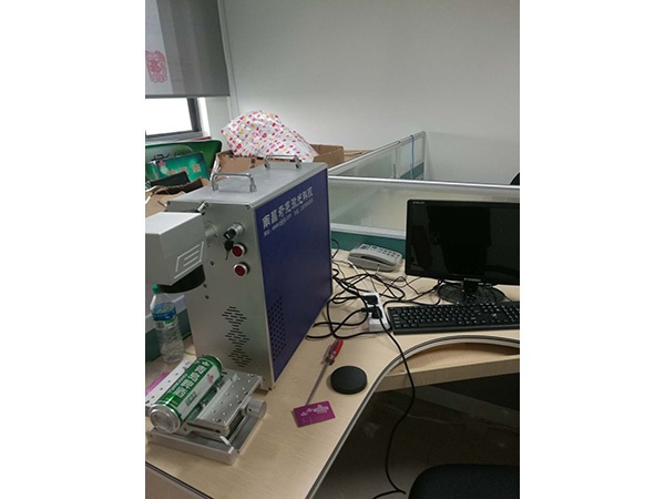 易拉罐激光刻字个性定制
