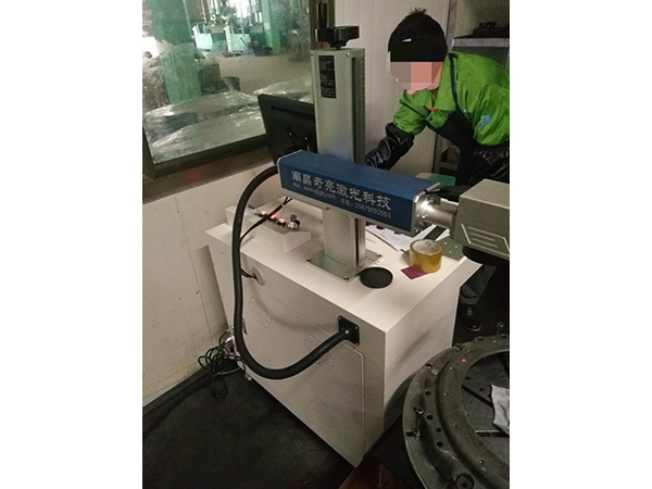 汽配50瓦高配激光打标机