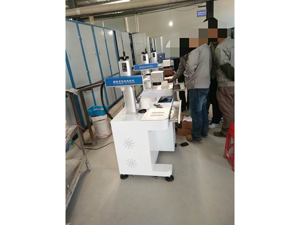工业陶瓷激光刻字机